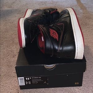 Jordan 1 Mid bred size 11.5